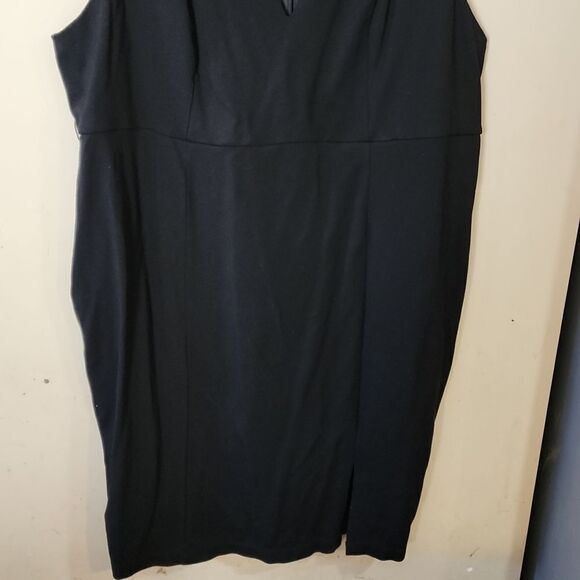 Beautiful Torrid dress Size 👗 26 - Picture 2 of 6